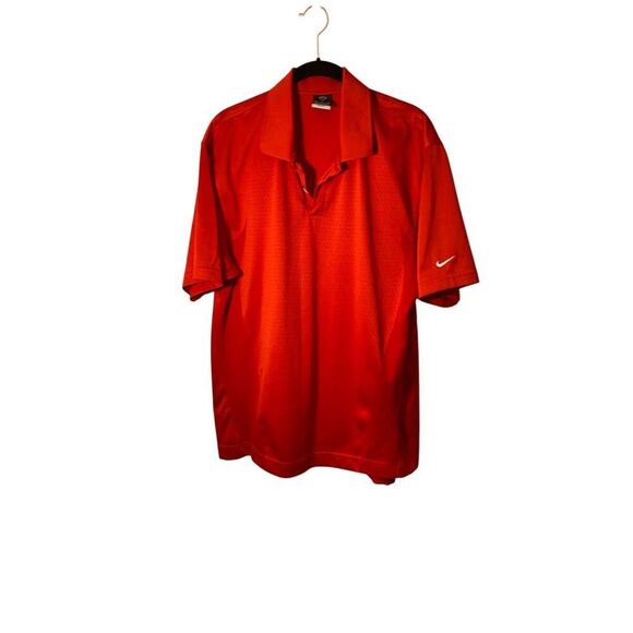 Nike Men’s Golf Red Short Sleeve Mesh Athletic Performance Shirt S/Med - Picture 1 of 5